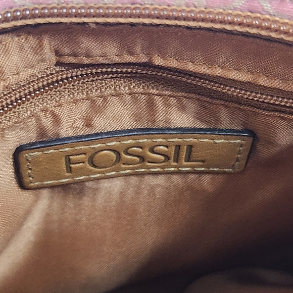 FOSSIL Small Crossbody - Picture 12 of 12